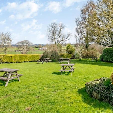 The Burcott Inn Cottages Wells Eksteriør billede